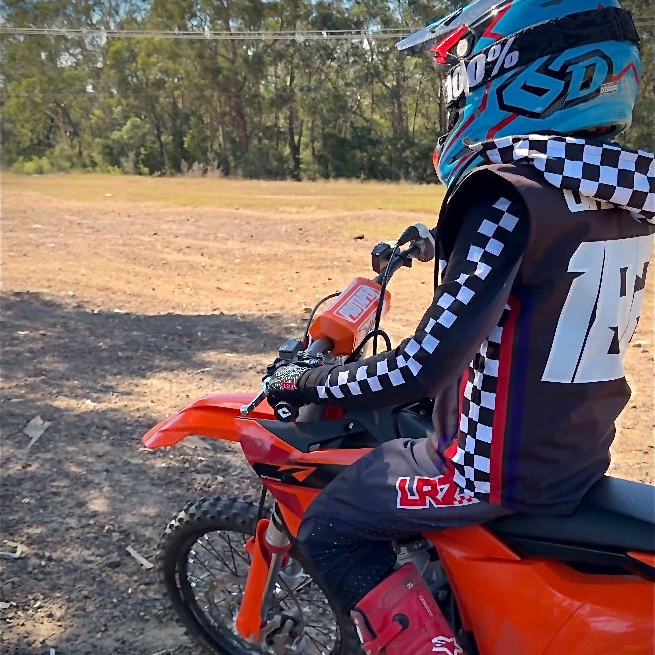 MX Softshell Vest - Grid Checker