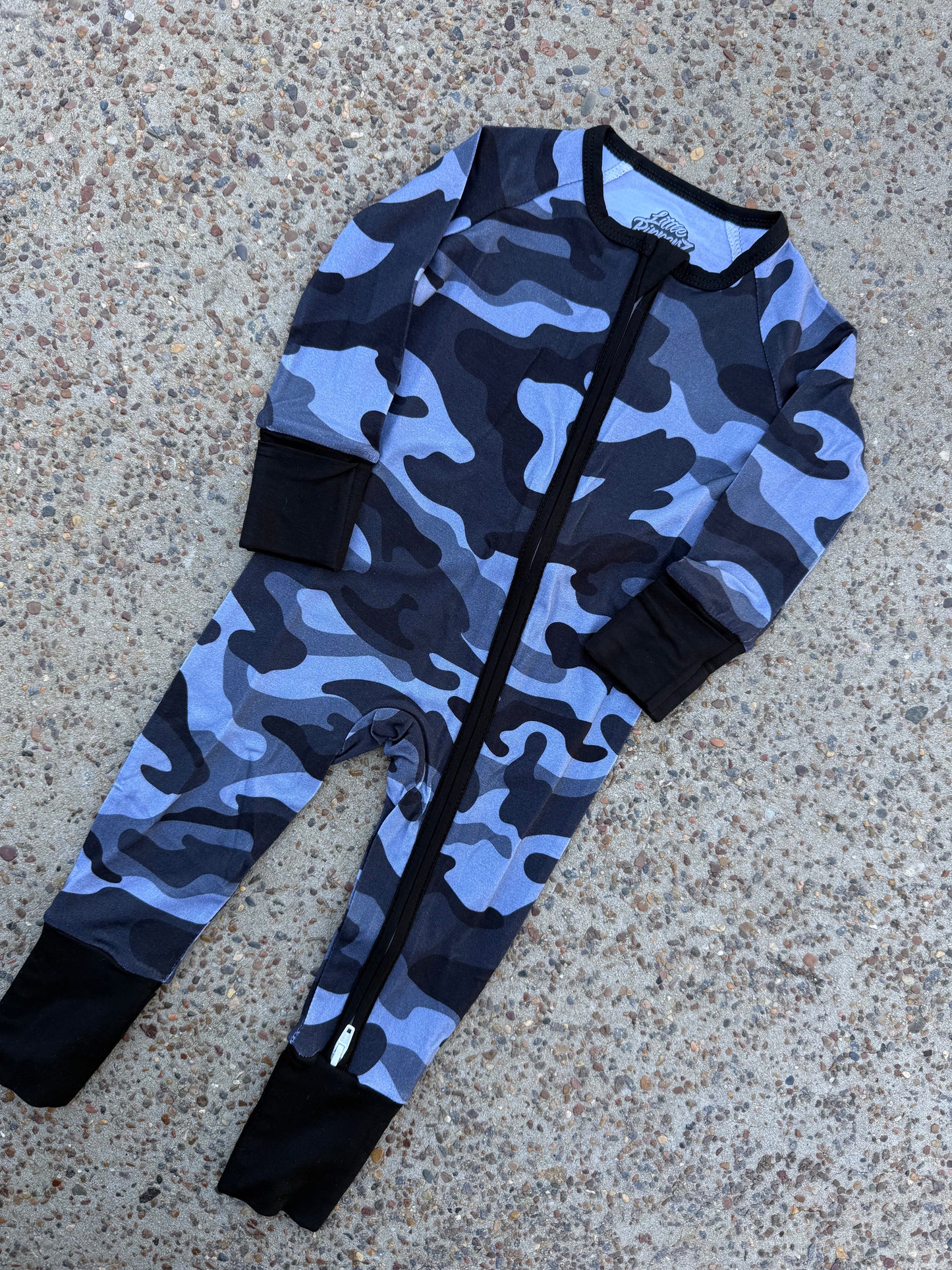 Grey Camo zippy