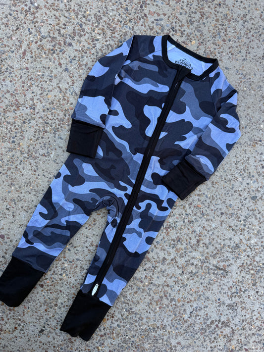 Grey Camo zippy